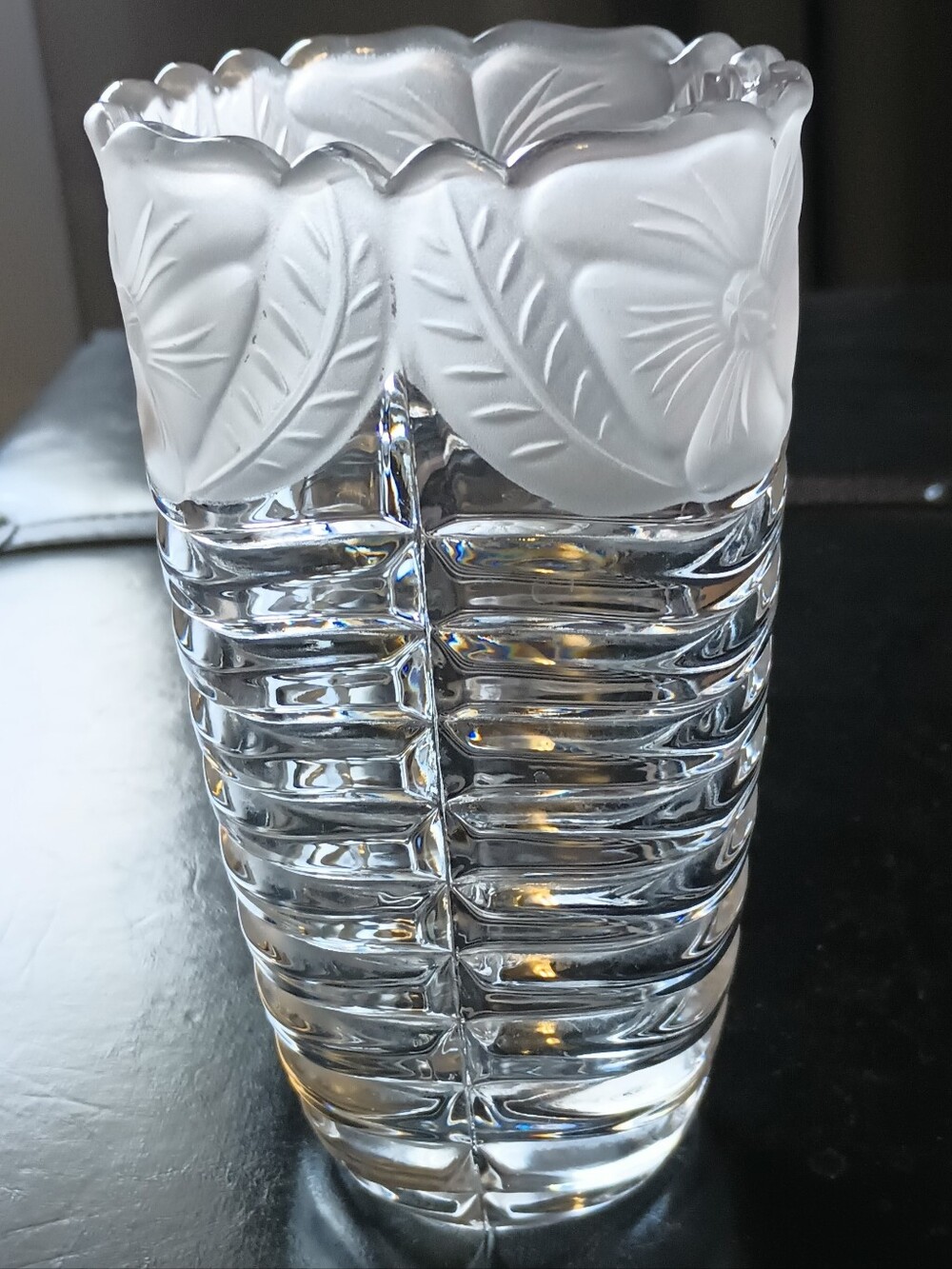 Crystal Clear Ribbed Vase with Frosted Floral Rim - Picture 3 of 5